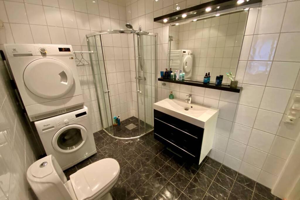 Nice And Central Apartment In Quiet Area Ålesund المظهر الخارجي الصورة